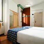 Vegas 3*