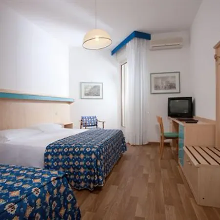Szálloda Vegas 3*