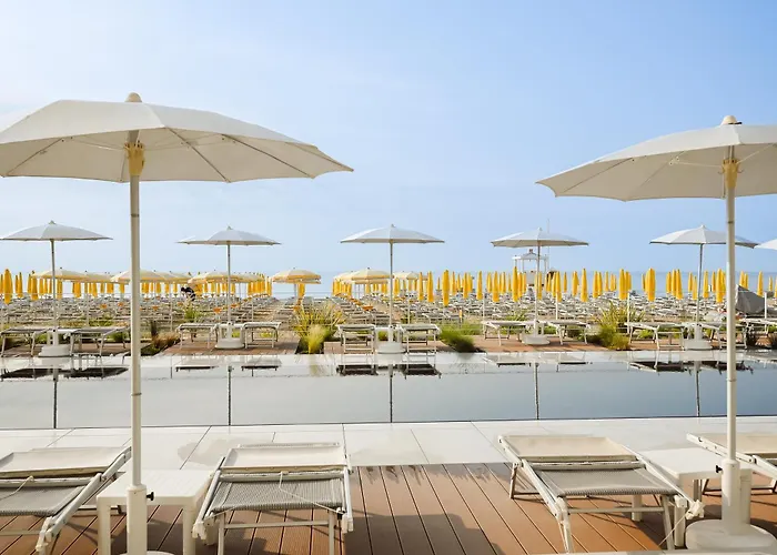 斯皮纳里酒店 3* 利多迪迪耶索洛