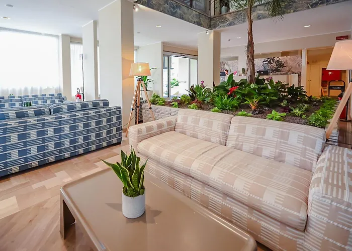 斯皮纳里酒店 3*