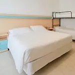 Vegas فندق ليدو دي يسولو